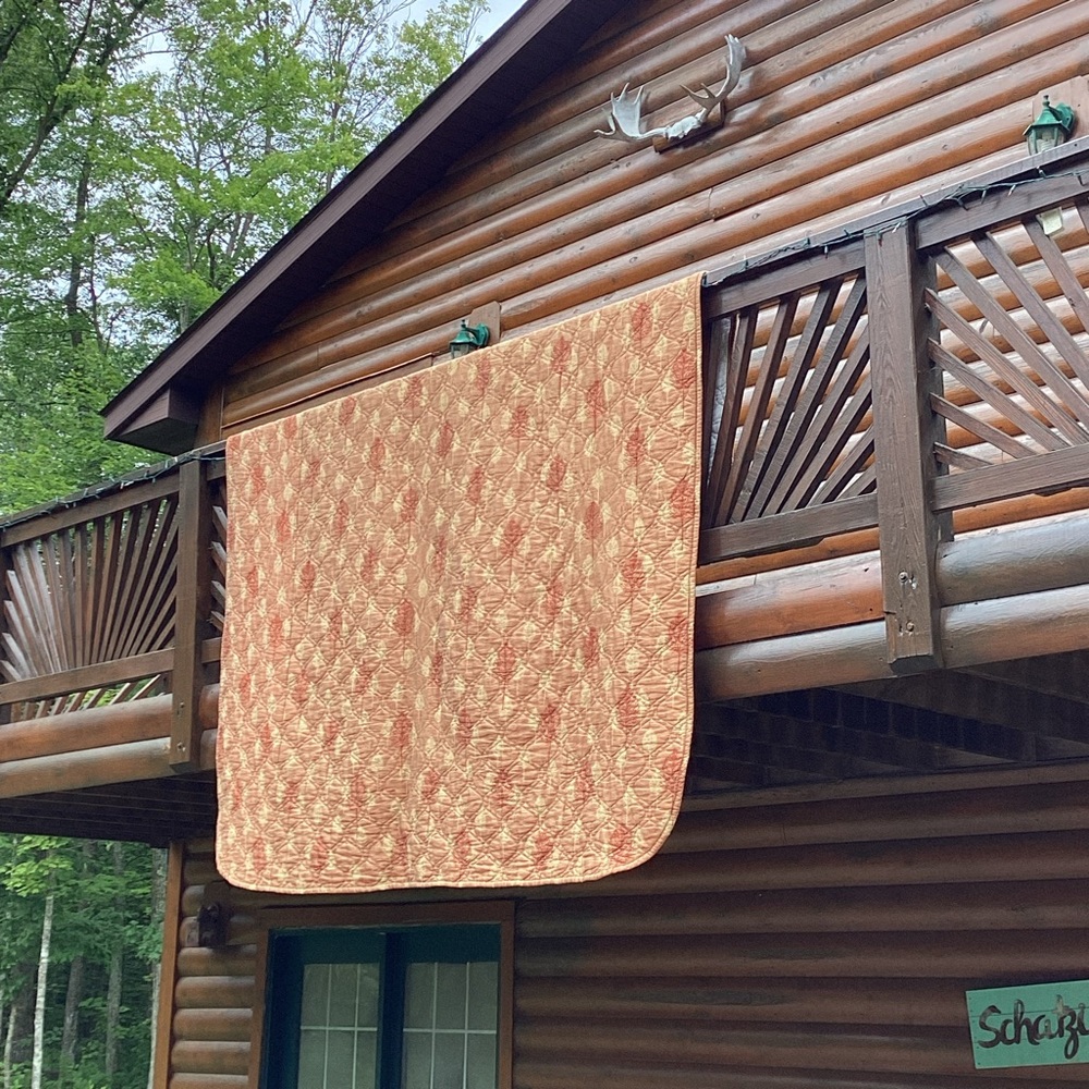 Quilted COMFORTER VNPLC Hues of GOLD & Copper LEAVES